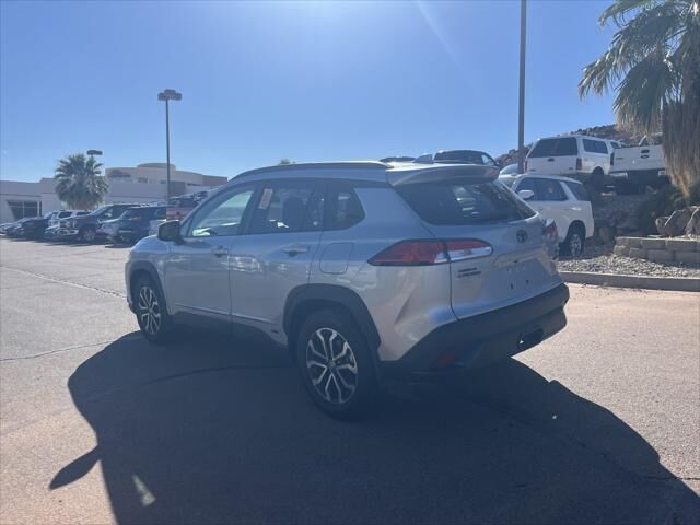2023 Toyota Corolla Cross Hybrid SE