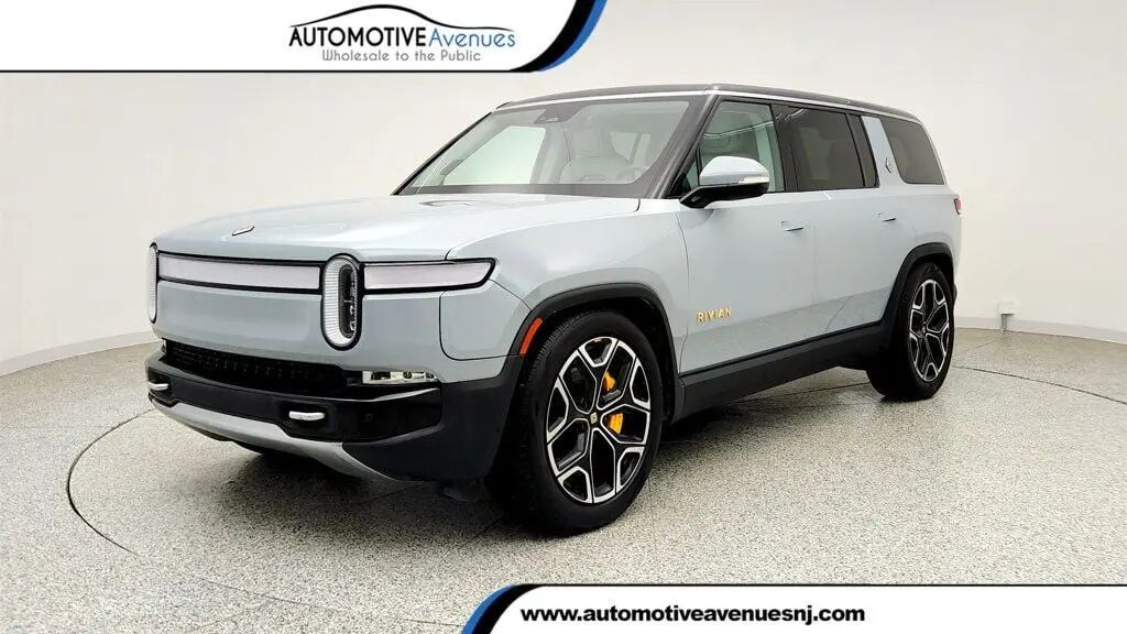 2024 Rivian R1S Adventure — photo 1 of 13