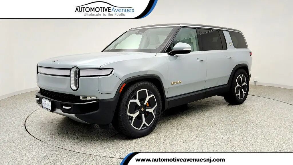 2024 Rivian R1S Adventure — photo 1 of 13