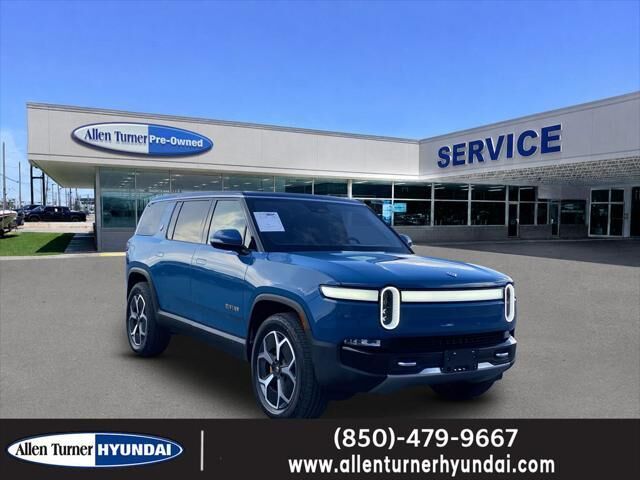 2023 Rivian R1S Adventure