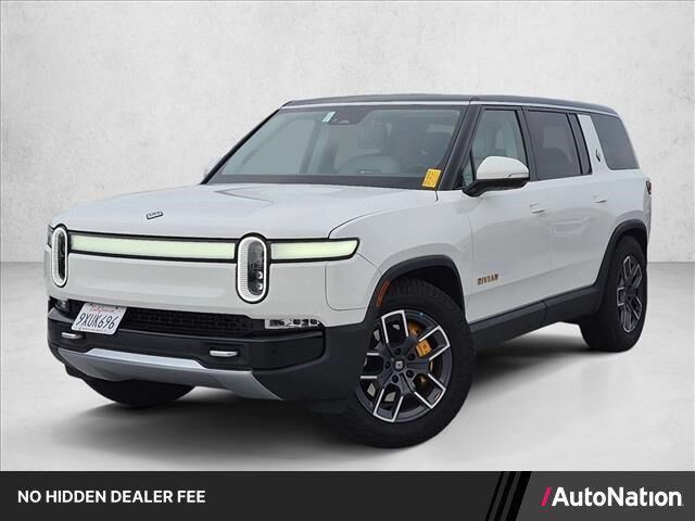 2023 Rivian R1S Adventure
