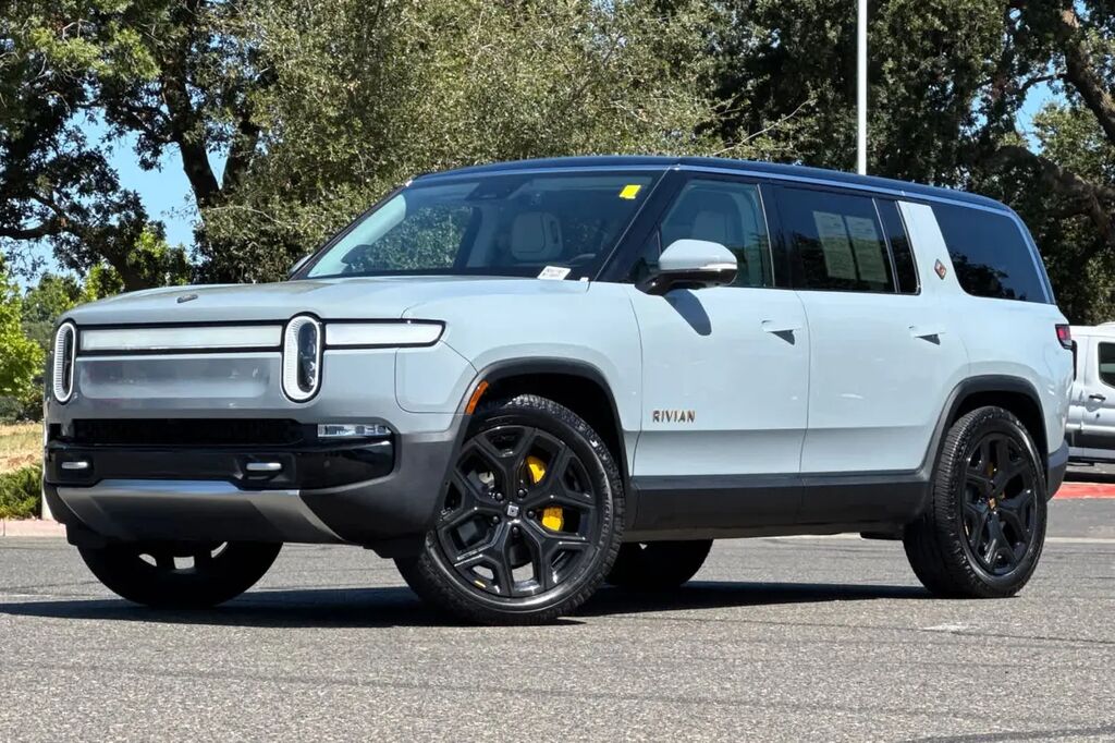 2024 Rivian R1S Adventure — photo 1 of 13
