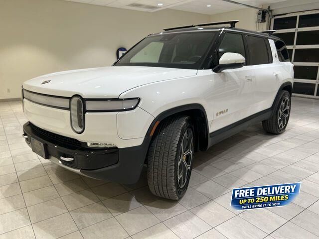 2022 Rivian R1S Launch Edition