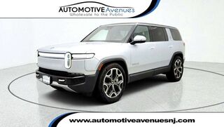 2025 Rivian R1S Adventure