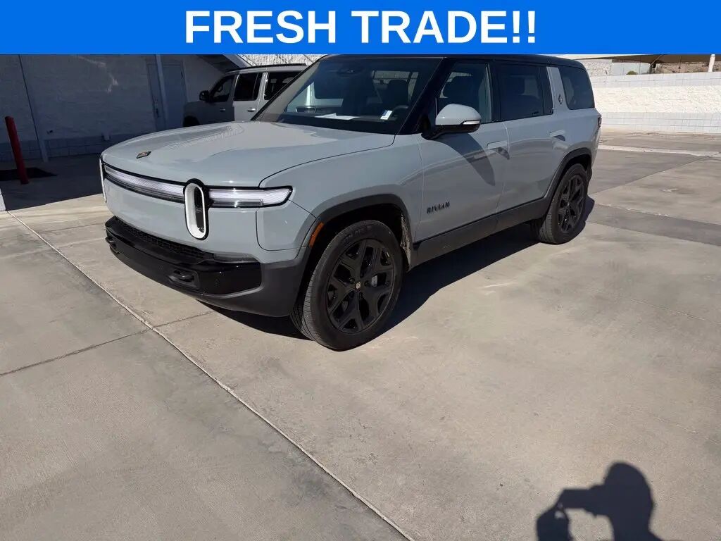2025 Rivian R1S Adventure — photo 1 of 9
