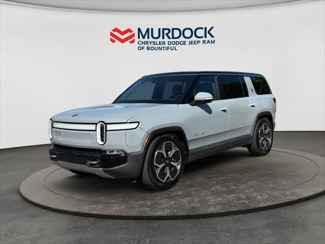 2024 Rivian R1S Adventure