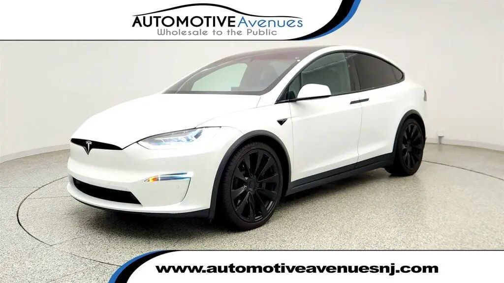 2022 Tesla Model X Base — photo 1 of 13