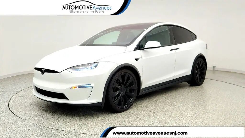 2022 Tesla Model X Base