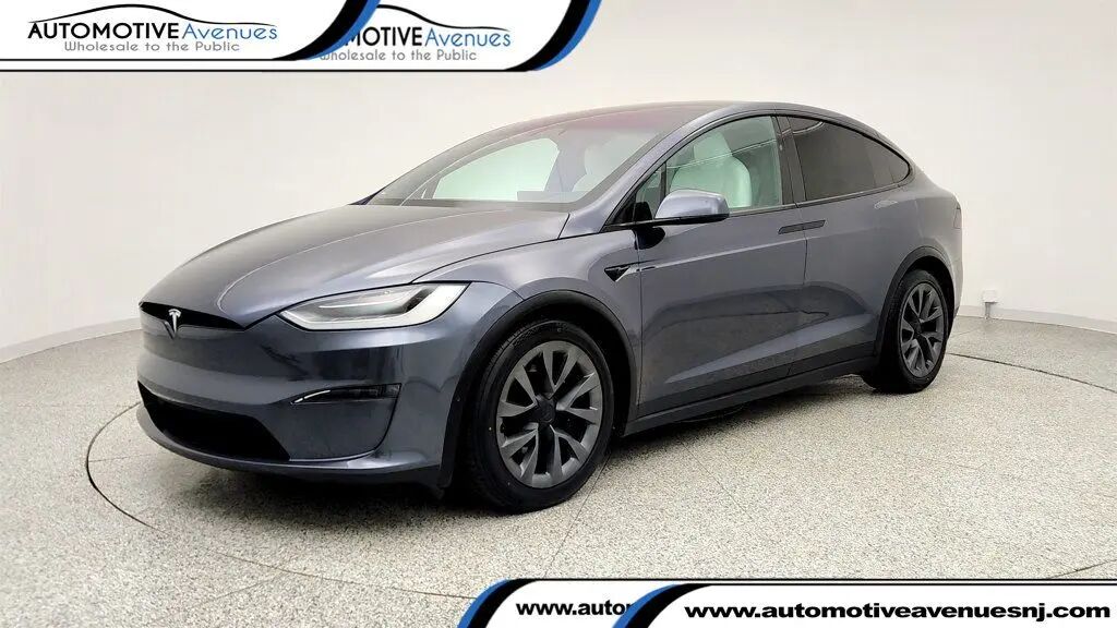 2023 Tesla Model X Base
