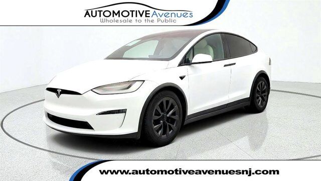 2022 Tesla Model X AWD w/ Cream Premium Interior