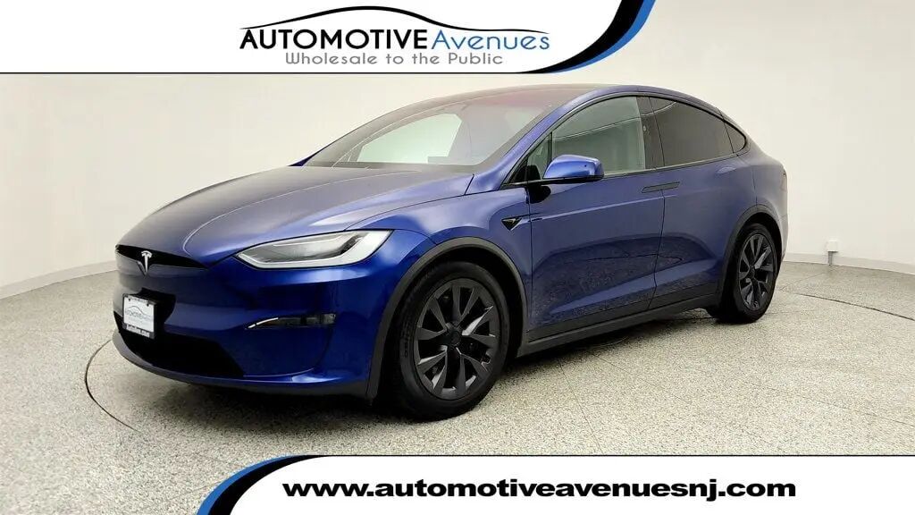 2024 Tesla Model X Base — photo 1 of 13