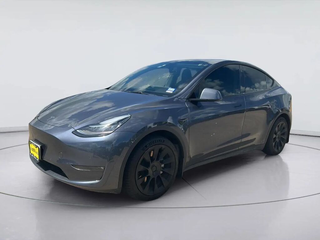 2022 Tesla Model Y Long Range — photo 1 of 11