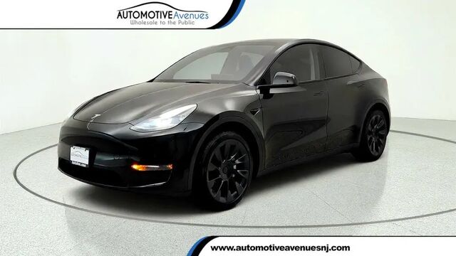 2023 Tesla Model Y Base