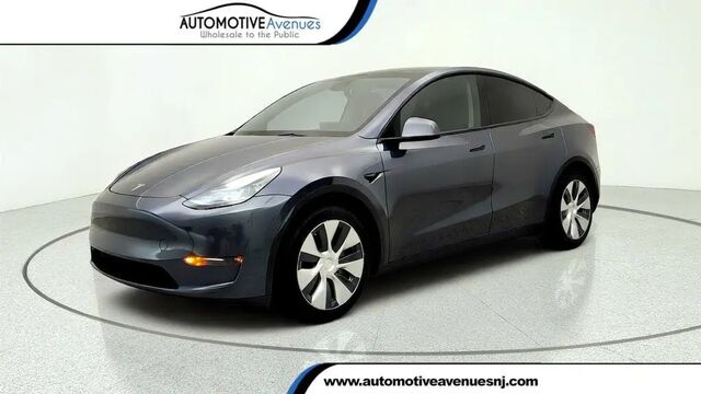 2023 Tesla Model Y Base
