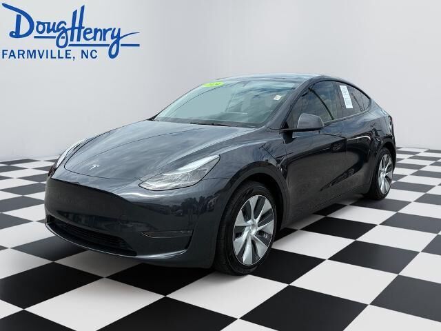 2024 Tesla Model Y Base