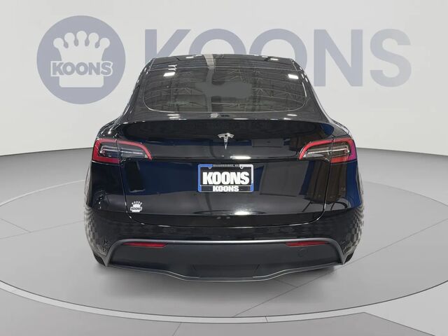 2023 Tesla Model Y Base