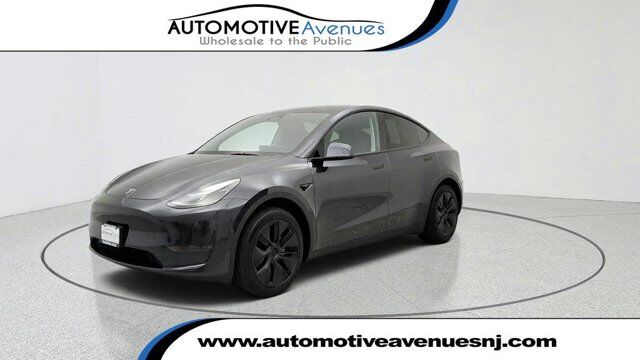2025 Tesla Model Y Long Range