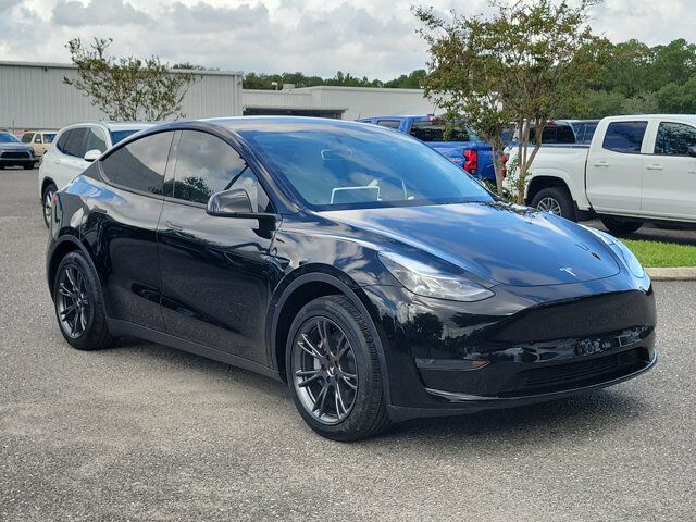2025 Tesla Model Y Long Range