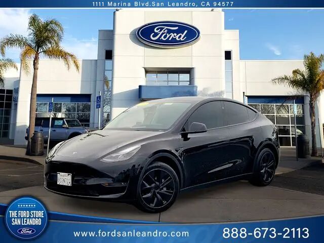 2025 Tesla Model Y Long Range
