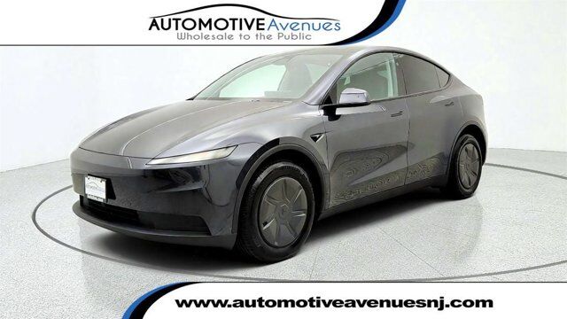 2026 Tesla Model Y RWD
