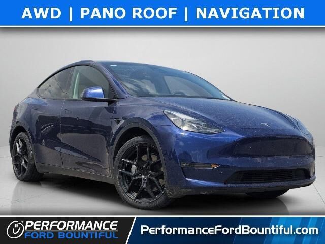 2023 Tesla Model Y Long Range — photo 1 of 3