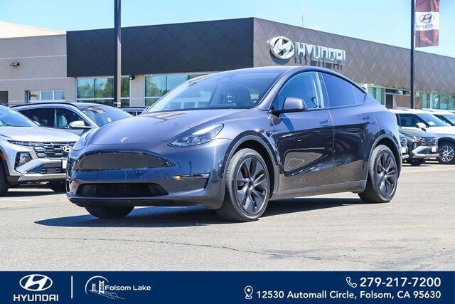2024 Tesla Model Y Long Range