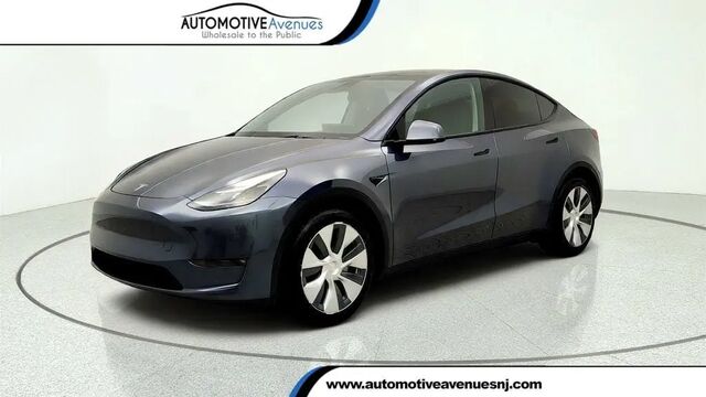 2023 Tesla Model Y Base