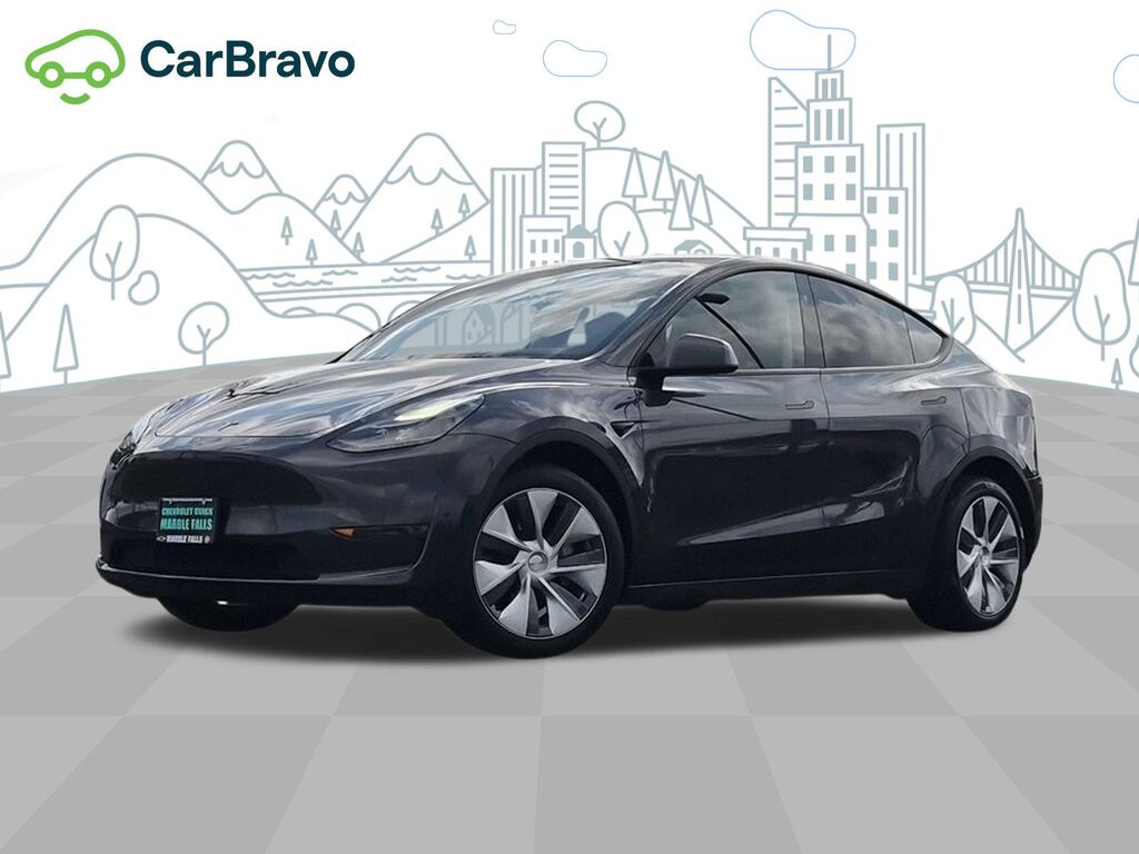 2024 Tesla Model Y Long Range — photo 1 of 6