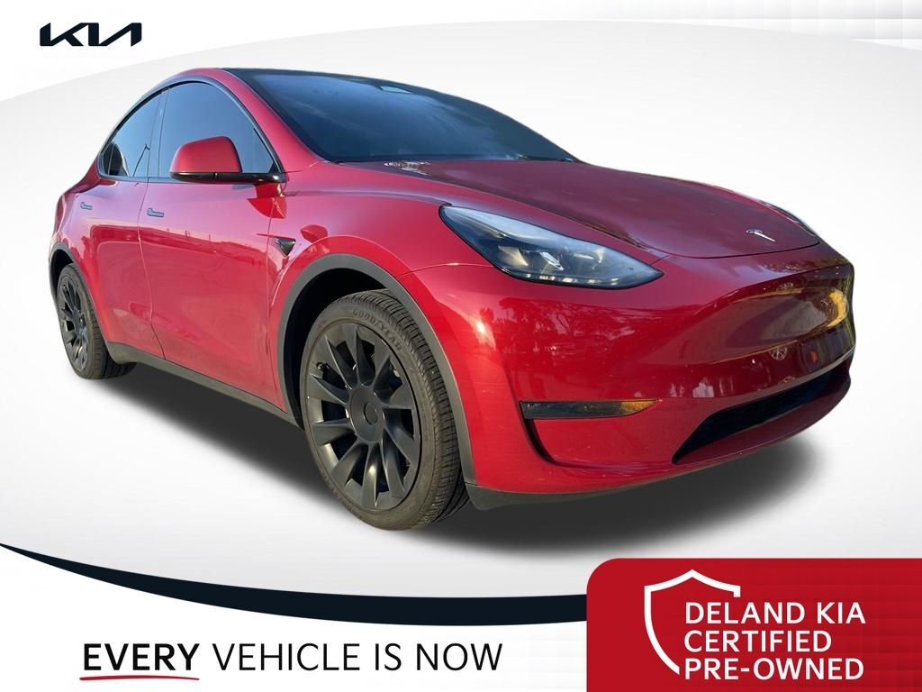 2023 Tesla Model Y Long Range — photo 1 of 10