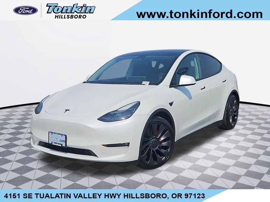 2022 Tesla Model Y Performance — photo 1 of 13