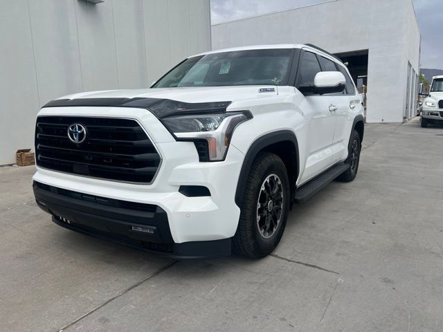 2024 Toyota Sequoia SR5