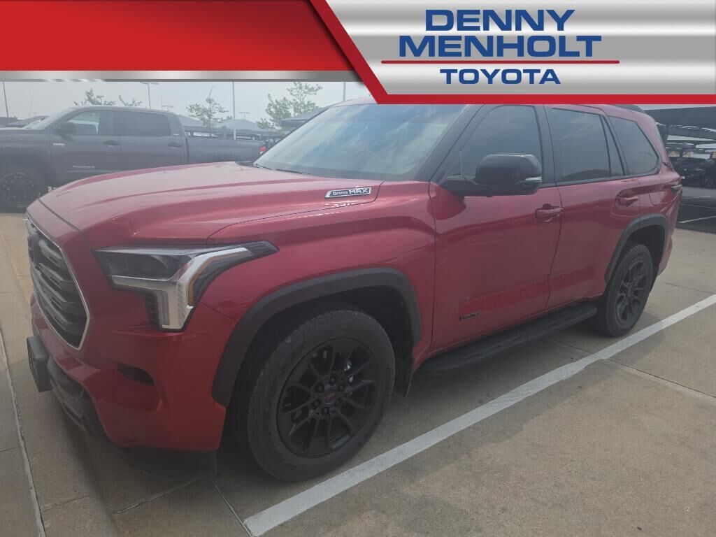 2025 Toyota Sequoia SR5 — photo 1 of 1