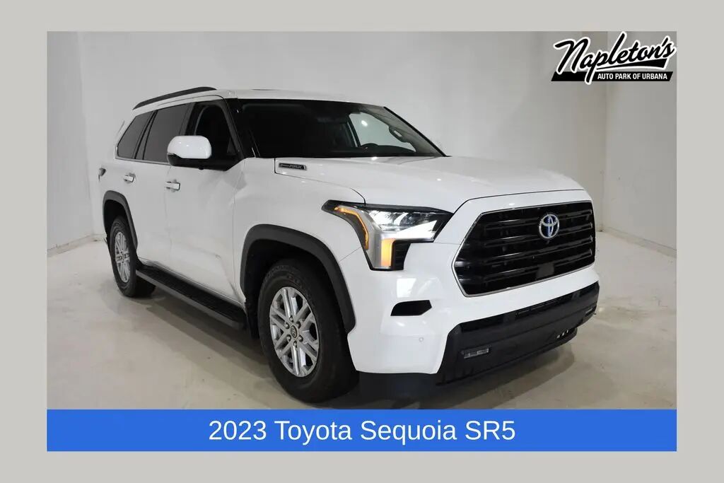 2023 Toyota Sequoia SR5 — photo 1 of 13