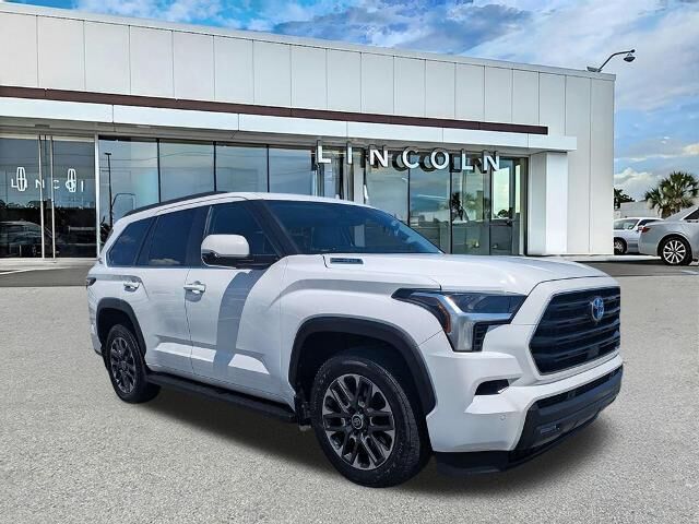 2024 Toyota Sequoia SR5