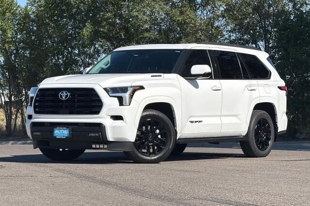2023 Toyota Sequoia SR5