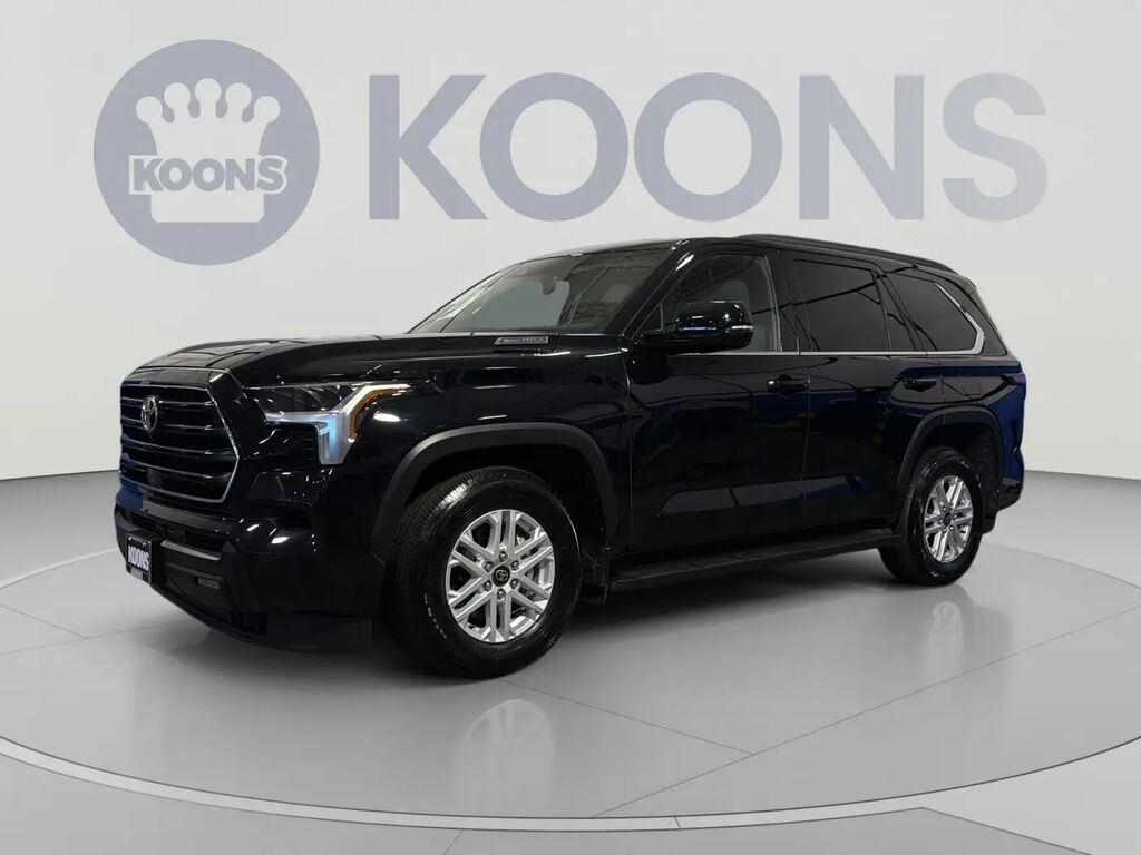 2025 Toyota Sequoia SR5 — photo 1 of 13