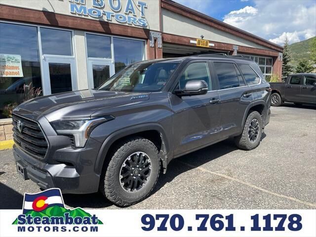 2025 Toyota Sequoia SR5 — photo 1 of 4