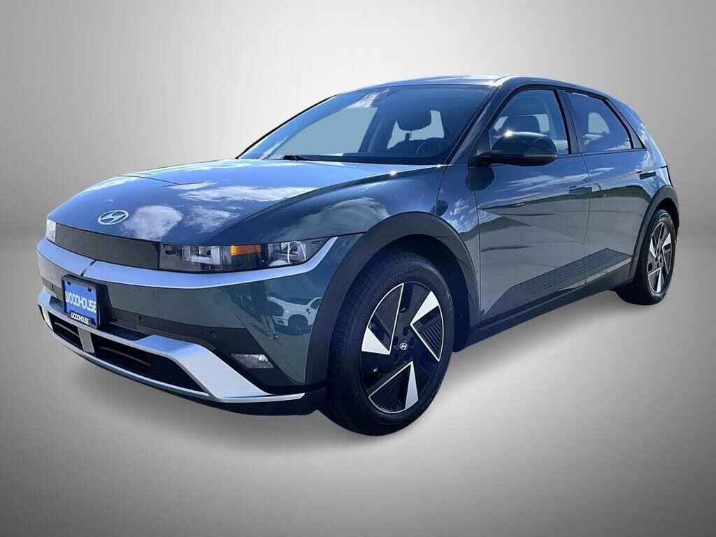 2025 Hyundai IONIQ 5 SE — photo 1 of 1