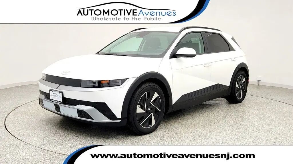 2025 Hyundai IONIQ 5 SEL — photo 1 of 13