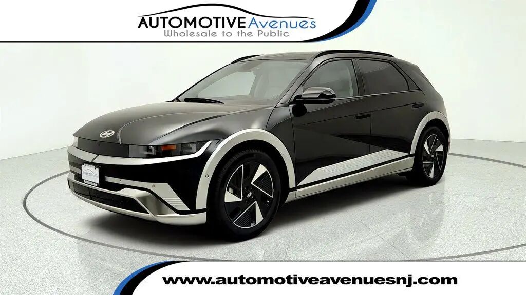 2025 Hyundai IONIQ 5 Limited — photo 1 of 13