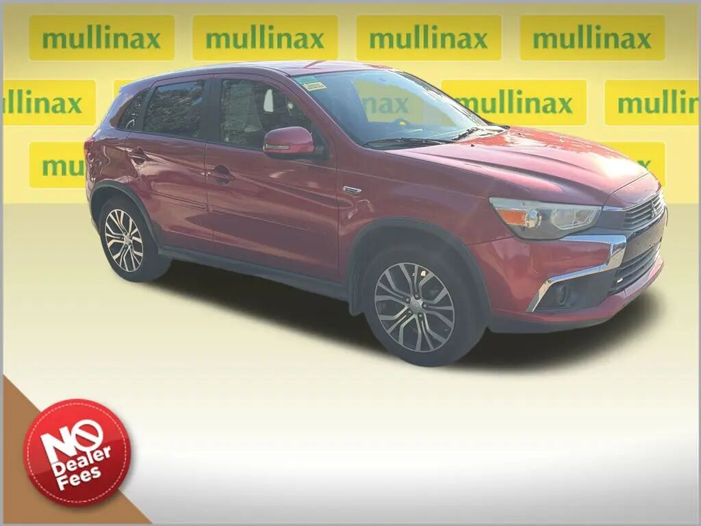 2017 Mitsubishi Outlander Sport LE — photo 1 of 13