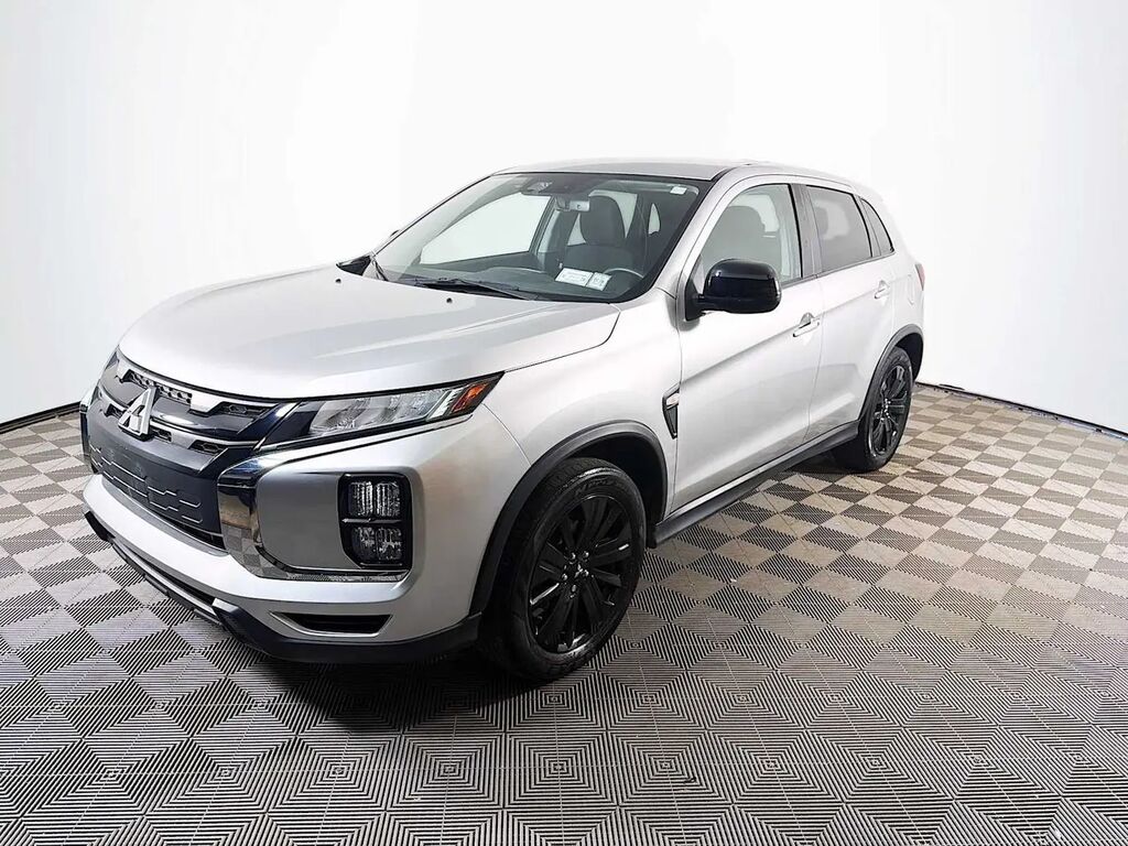 2022 Mitsubishi Outlander Sport ES — photo 1 of 13