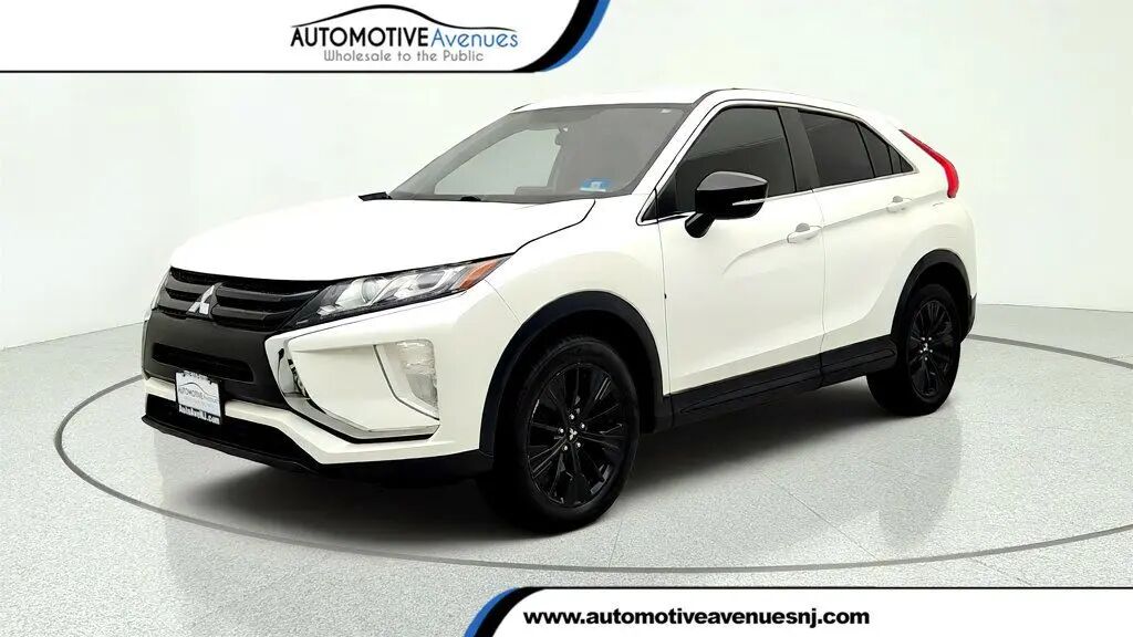 2019 Mitsubishi Eclipse Cross Special Edition — photo 1 of 13