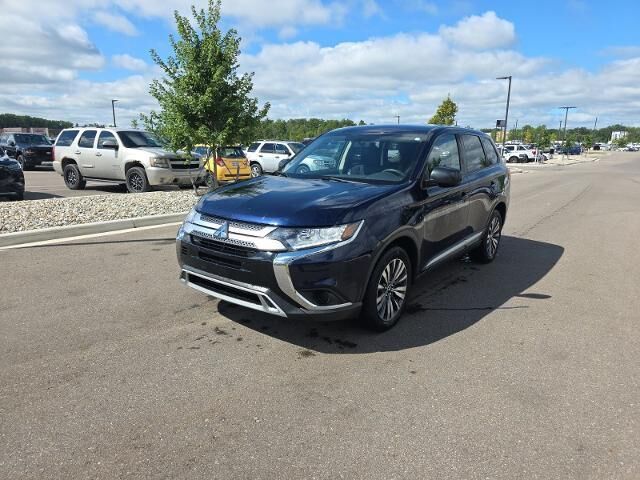 2020 Mitsubishi Outlander ES