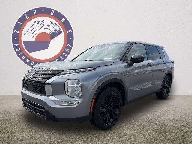 2022 Mitsubishi Outlander Black Edition