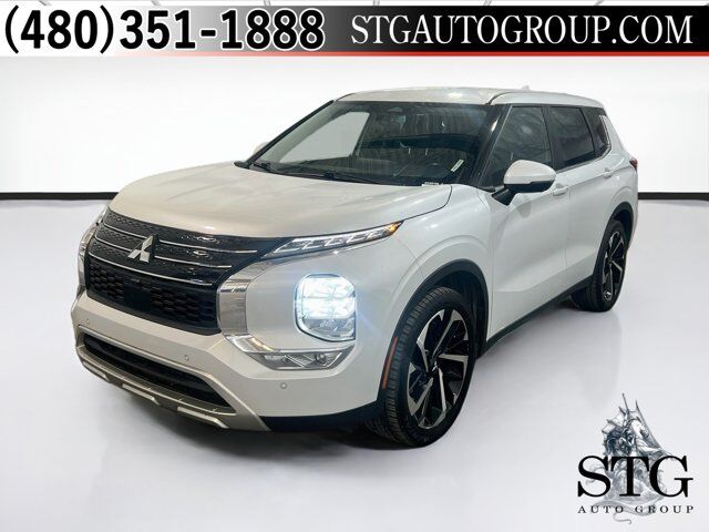 2023 Mitsubishi Outlander SE