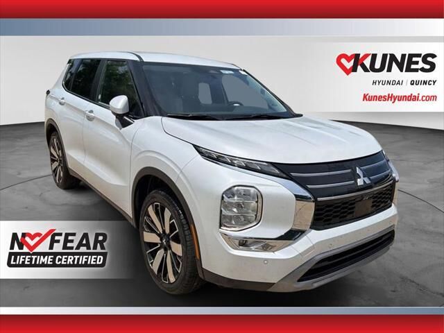 2025 Mitsubishi Outlander SE