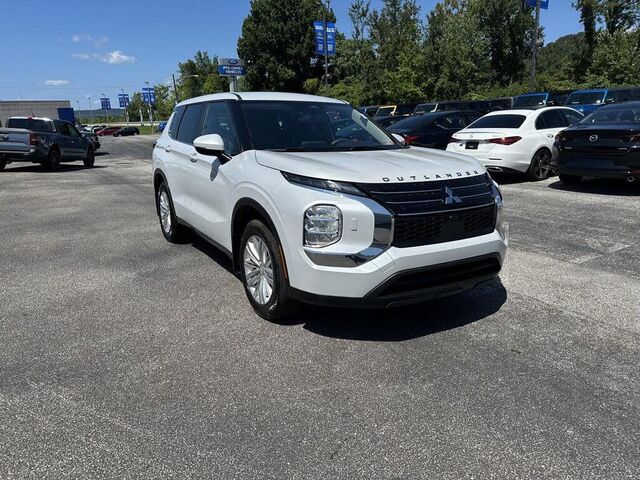 2023 Mitsubishi Outlander ES