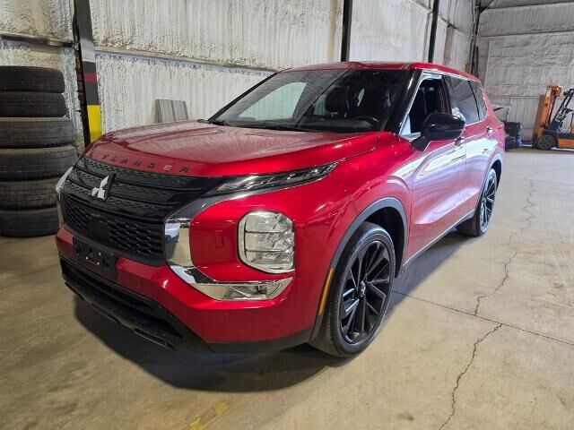 2022 Mitsubishi Outlander Black Edition