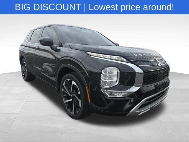 2022 Mitsubishi Outlander Black Edition